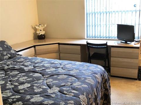 5404 Pine Cir, Coral Springs, FL 33067 photo 21