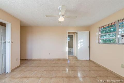 884 E 30th St, Hialeah, FL 33013 photo 28
