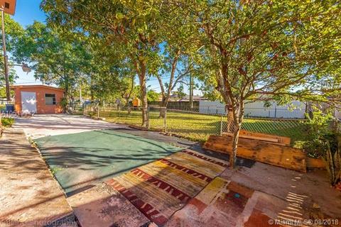 884 E 30th St, Hialeah, FL 33013 photo 14
