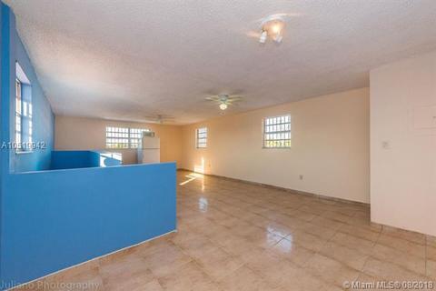 884 E 30th St, Hialeah, FL 33013 photo 32