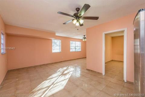 884 E 30th St, Hialeah, FL 33013 photo 24