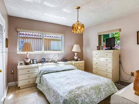 92 E 64th St, Hialeah, FL 33013 photo 10