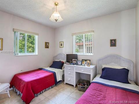 92 E 64th St, Hialeah, FL 33013 photo 13