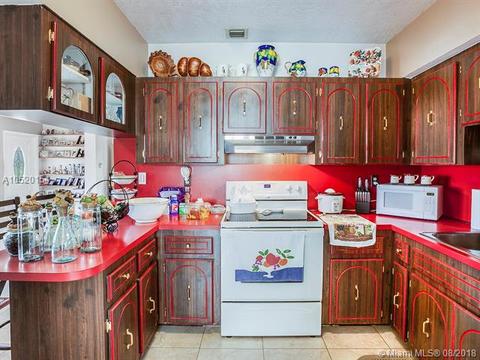 92 E 64th St, Hialeah, FL 33013 photo 8