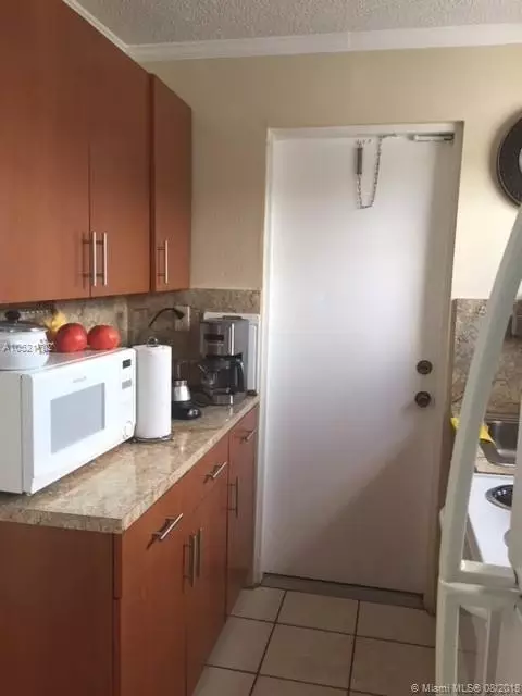 458 E 32nd St, Hialeah, FL 33013 photo 38