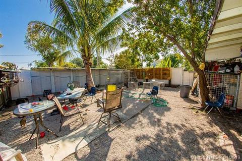 824 E 20th St, Hialeah, FL 33013 photo 12