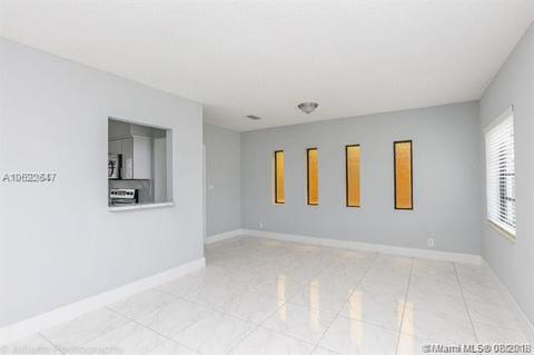 70 E 35th St, Hialeah, FL 33013 photo 9