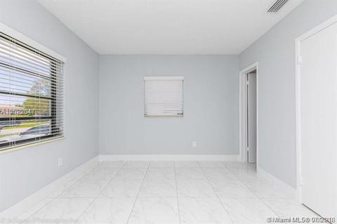 70 E 35th St, Hialeah, FL 33013 photo 17