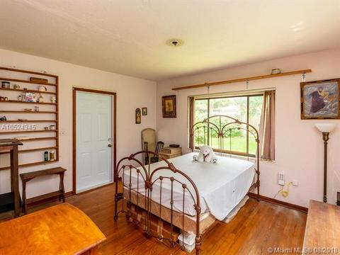 55 NE 88th St, El Portal, FL 33138 photo 6
