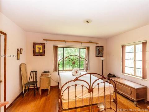 55 NE 88th St, El Portal, FL 33138 photo 24