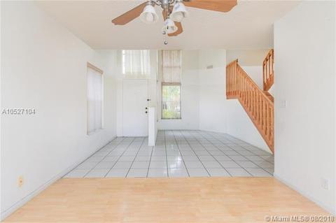 6357 Seagrape Cir, Margate, FL 33063 photo 4