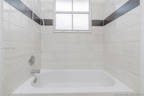 6357 Seagrape Cir, Margate, FL 33063 photo 25