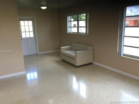 3900 E 3rd Ct, Hialeah, FL 33013 photo 4