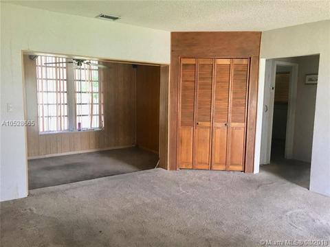 4675 E 8th Ave, Hialeah, FL 33013 photo 8