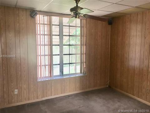 4675 E 8th Ave, Hialeah, FL 33013 photo 9