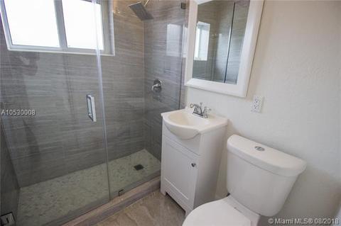 580 E 45th St, Hialeah, FL 33013 photo 11