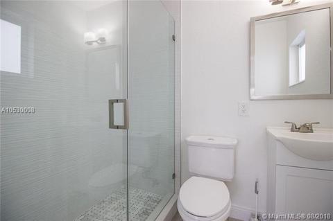 580 E 45th St, Hialeah, FL 33013 photo 14