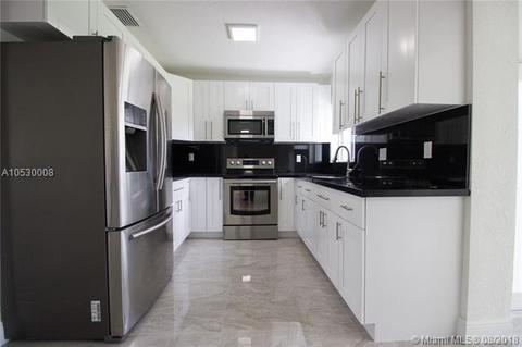 580 E 45th St, Hialeah, FL 33013 photo 5