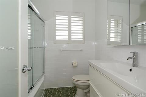 9416 Bay Dr, Surfside, FL 33154 photo 15