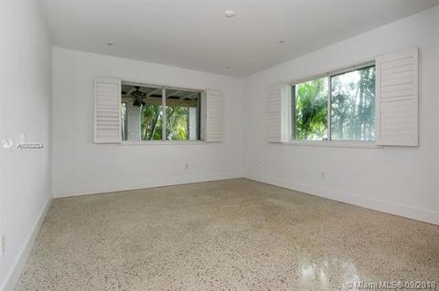 9416 Bay Dr, Surfside, FL 33154 photo 11
