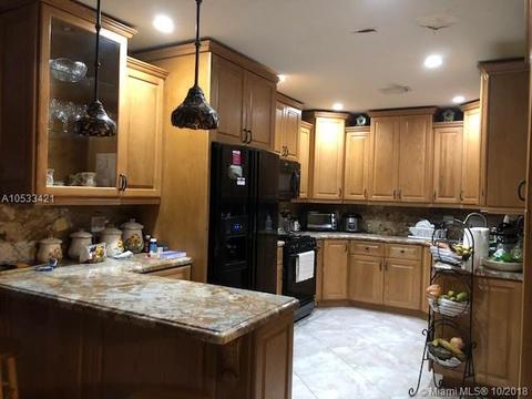 831 E 36th St, Hialeah, FL 33013 photo 32