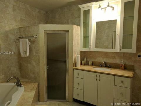831 E 36th St, Hialeah, FL 33013 photo 4