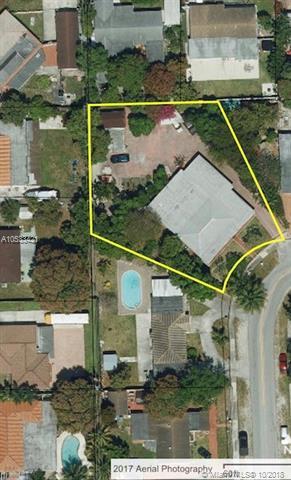 831 E 36th St, Hialeah, FL 33013 photo 2
