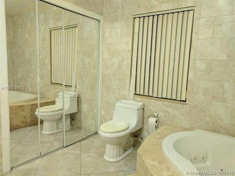 831 E 36th St, Hialeah, FL 33013 photo 30
