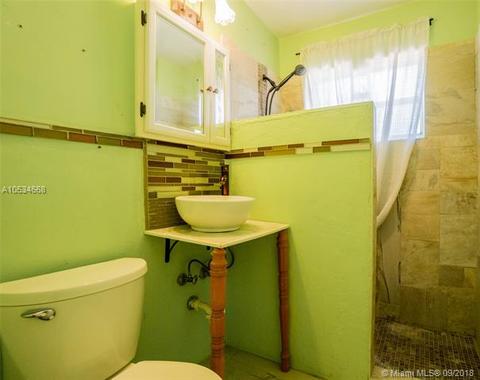 631 E 64th St, Hialeah, FL 33013 photo 11