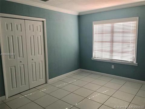 879 E 28th St, Hialeah, FL 33013 photo 10