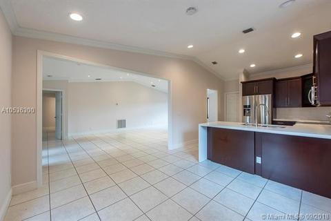 9223 NW 53rd St, Sunrise, FL 33351 photo 7