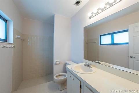 9223 NW 53rd St, Sunrise, FL 33351 photo 12