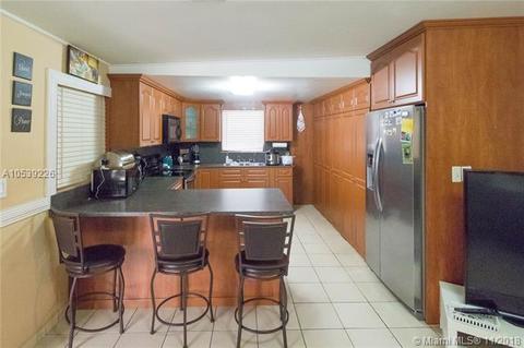 541 E 59th St, Hialeah, FL 33013 photo 3