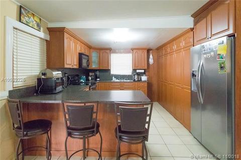 541 E 59th St, Hialeah, FL 33013 photo 13