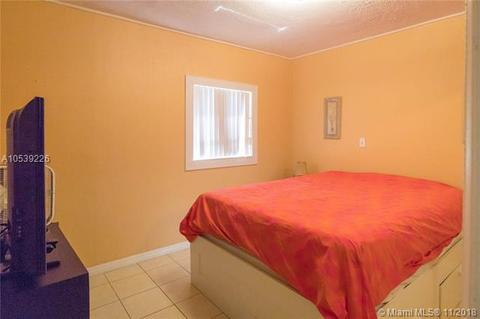 541 E 59th St, Hialeah, FL 33013 photo 14