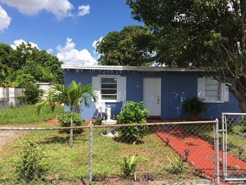 281 E 37th St, Hialeah, FL 33013 photo 1