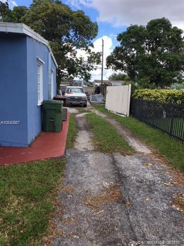 281 E 37th St, Hialeah, FL 33013 photo 11