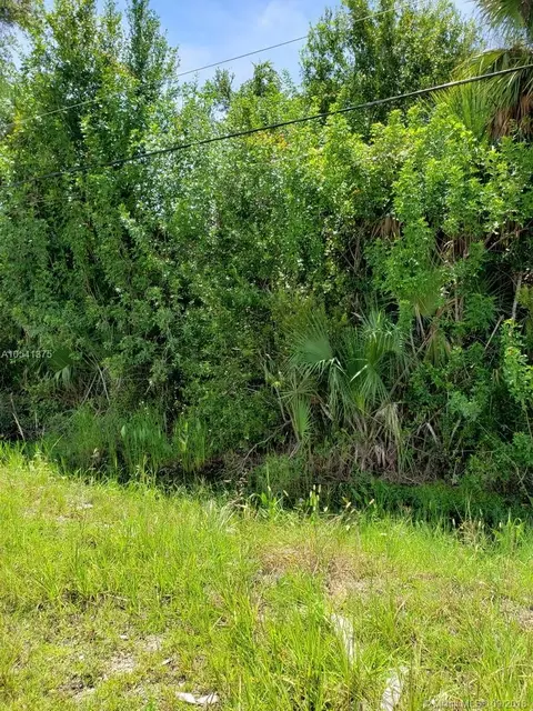 3057 NW 35th Dr, Other, FL 34972 photo 3