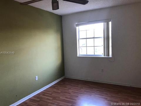 17455 NW 67th Ct #E-17, Hialeah, FL 33015 photo 11