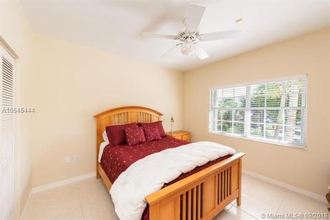 15650 NW 83rd Pl, Miami Lakes, FL 33016 photo 21