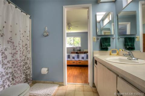15131 Menteith Pl, Miami Lakes, FL 33016 photo 16