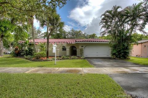 15131 Menteith Pl, Miami Lakes, FL 33016 photo 1