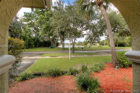 15131 Menteith Pl, Miami Lakes, FL 33016 photo 6