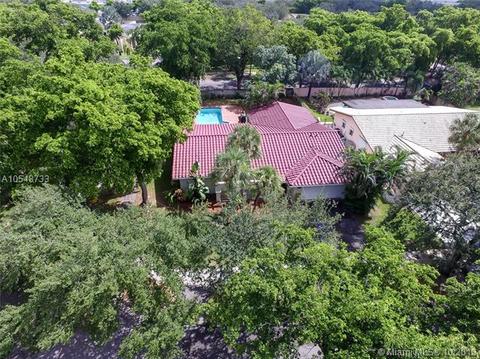 15131 Menteith Pl, Miami Lakes, FL 33016 photo 23