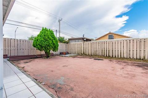 2789 W 68th Pl, Hialeah, FL 33016 photo 25