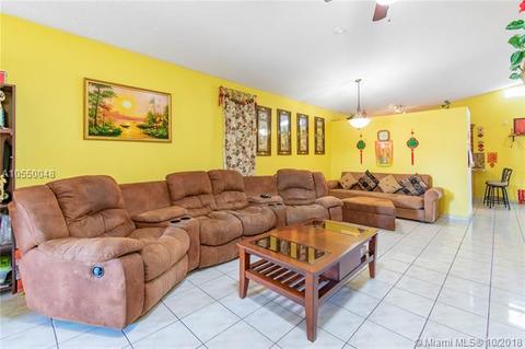 2789 W 68th Pl, Hialeah, FL 33016 photo 10