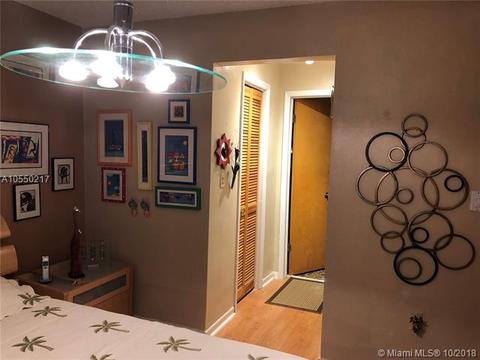Undisclosed, Hialeah, FL 33010 photo 25