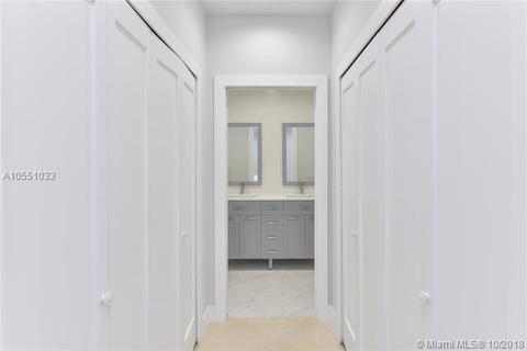 911 E 12th Pl, Hialeah, FL 33010 photo 13