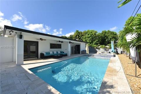 911 E 12th Pl, Hialeah, FL 33010 photo 24