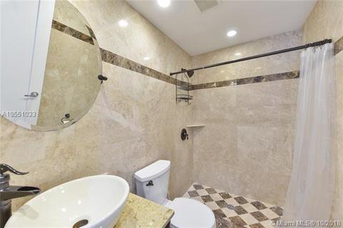 911 E 12th Pl, Hialeah, FL 33010 photo 9